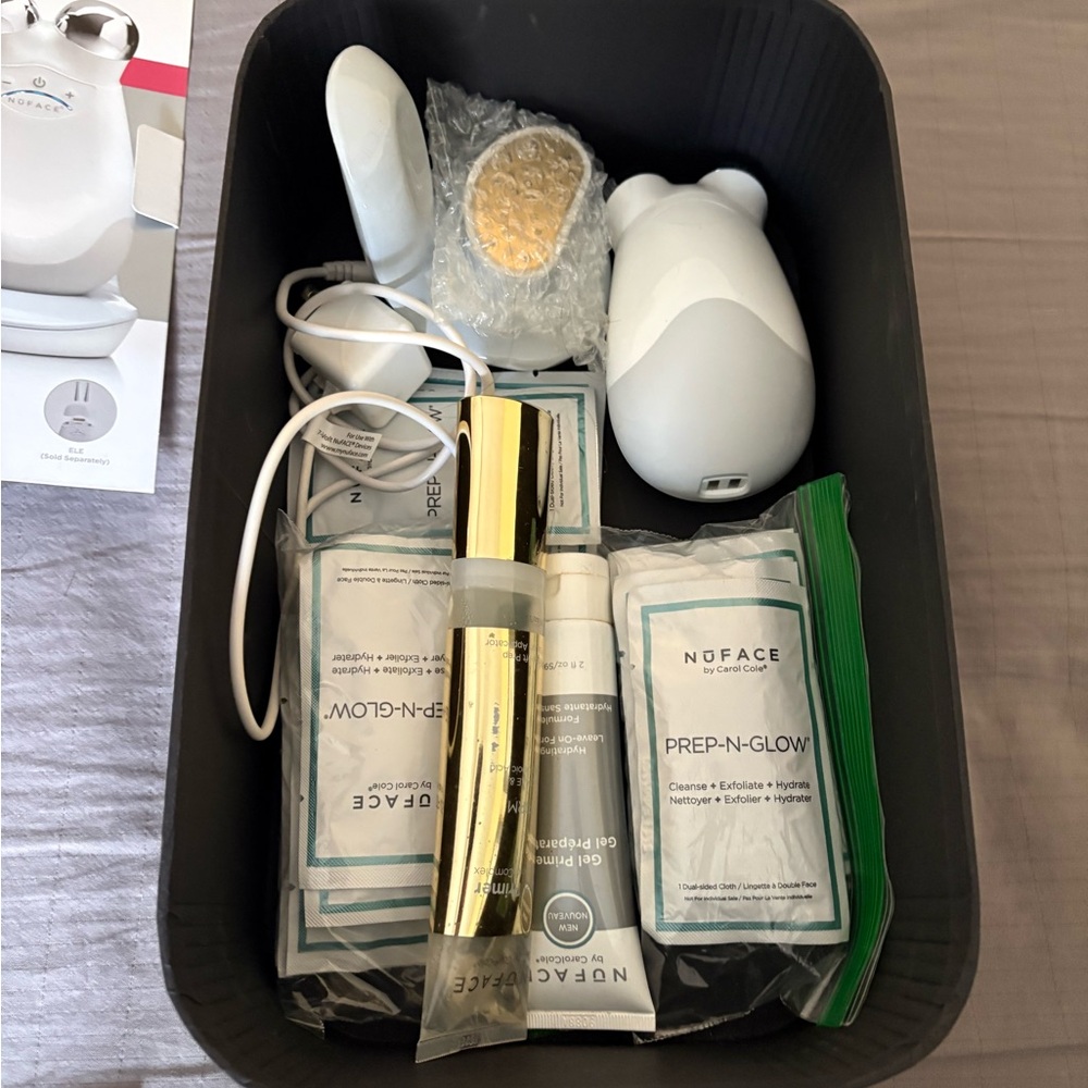 Never used NuFace Trinity Pro Facial Toning Device - Picture 2 of 16
